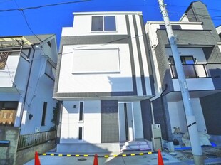 市川南１丁目貸家の物件外観写真